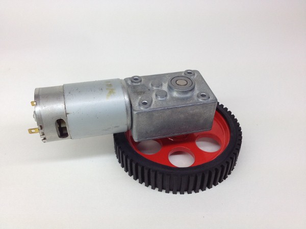worm-gear-dc-motor-with-aluminium-wheels-for-robots-1-600x450